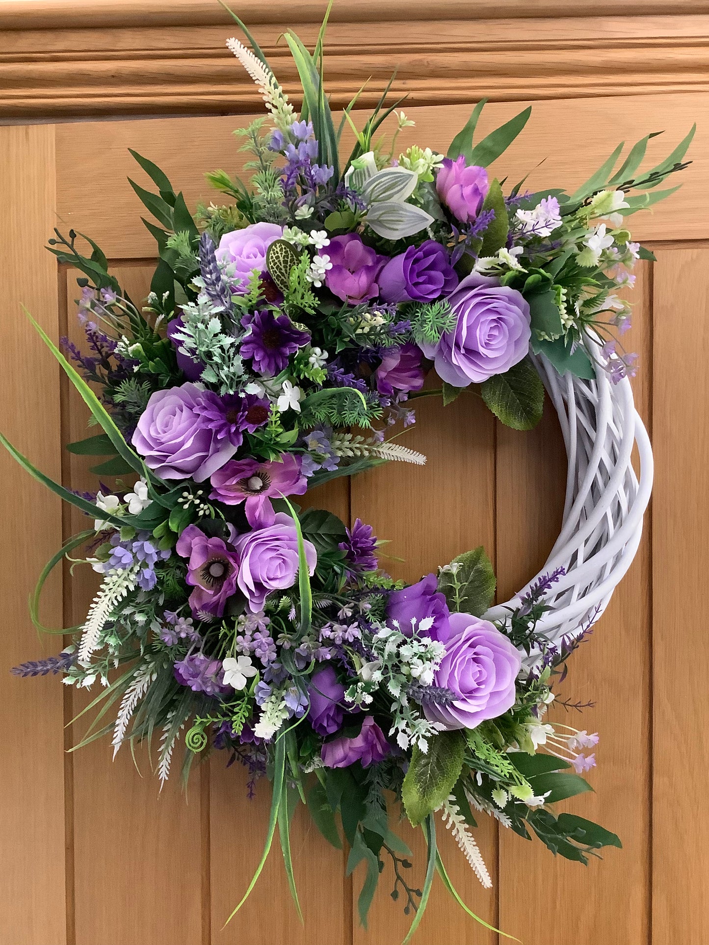 45cm wreath on a wicker base