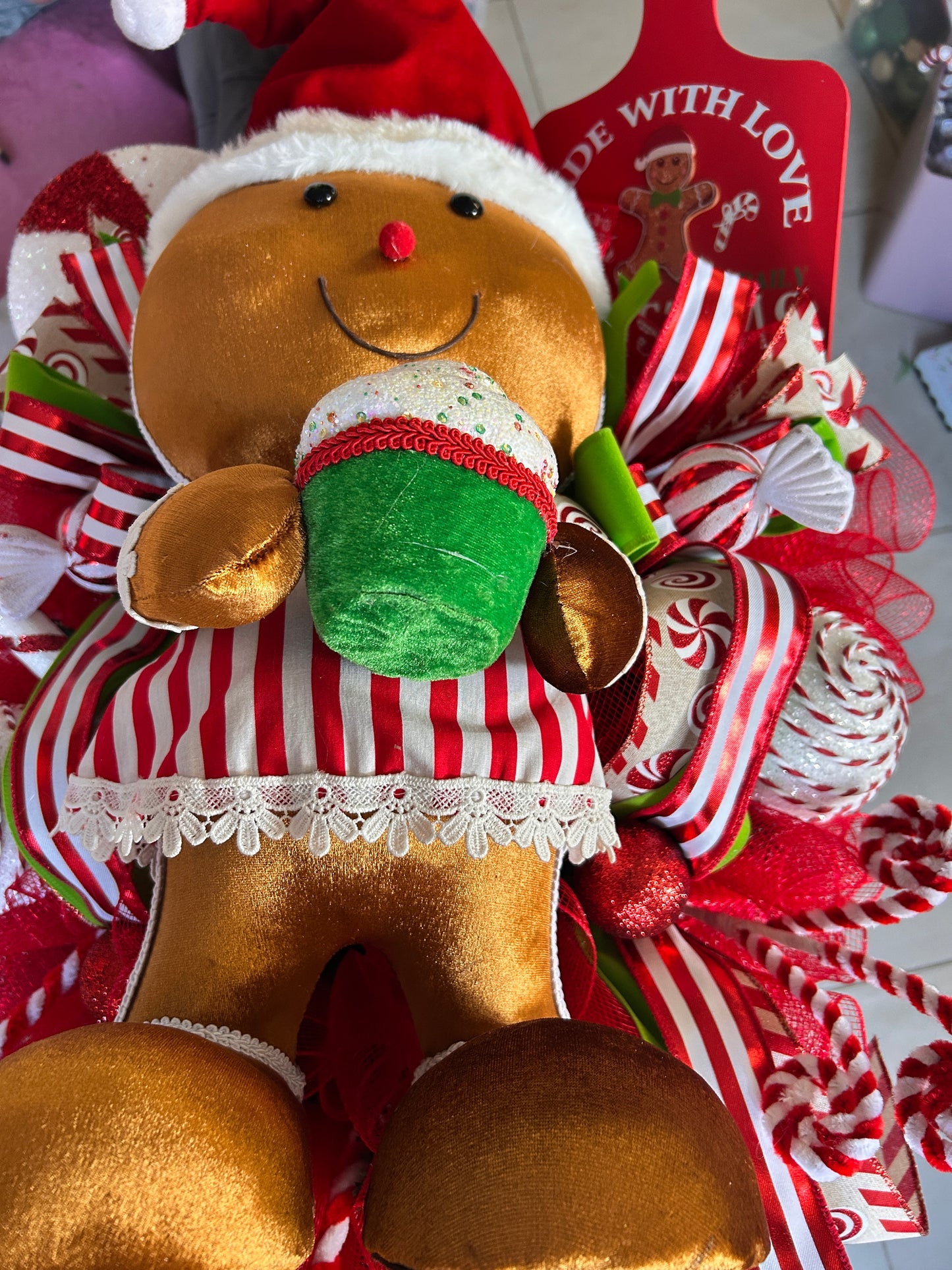 Gingerbread wreath 80x60 cm