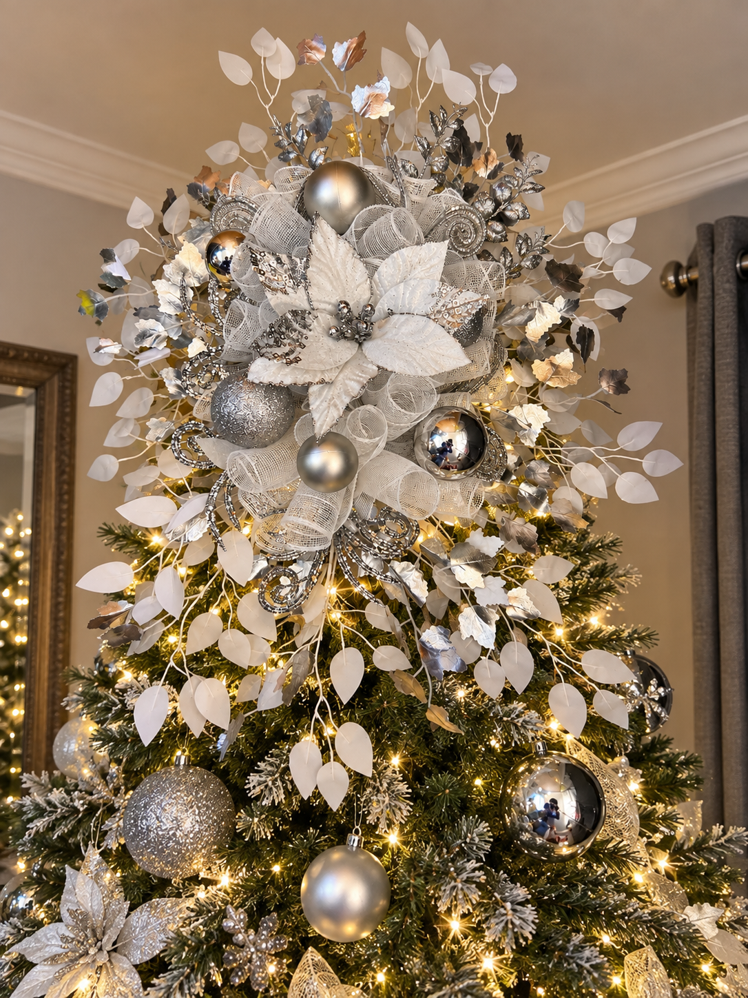 Tree topper 80cm silver and white