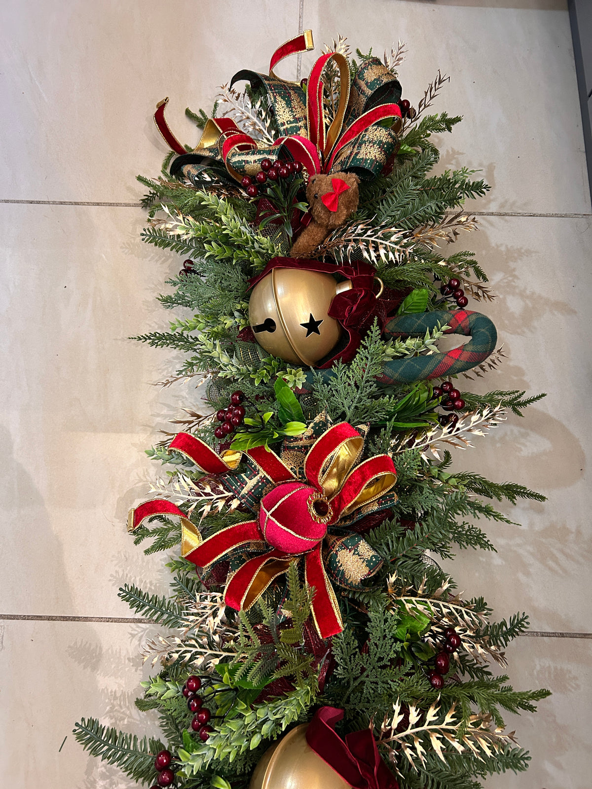 Christmas deluxe garland