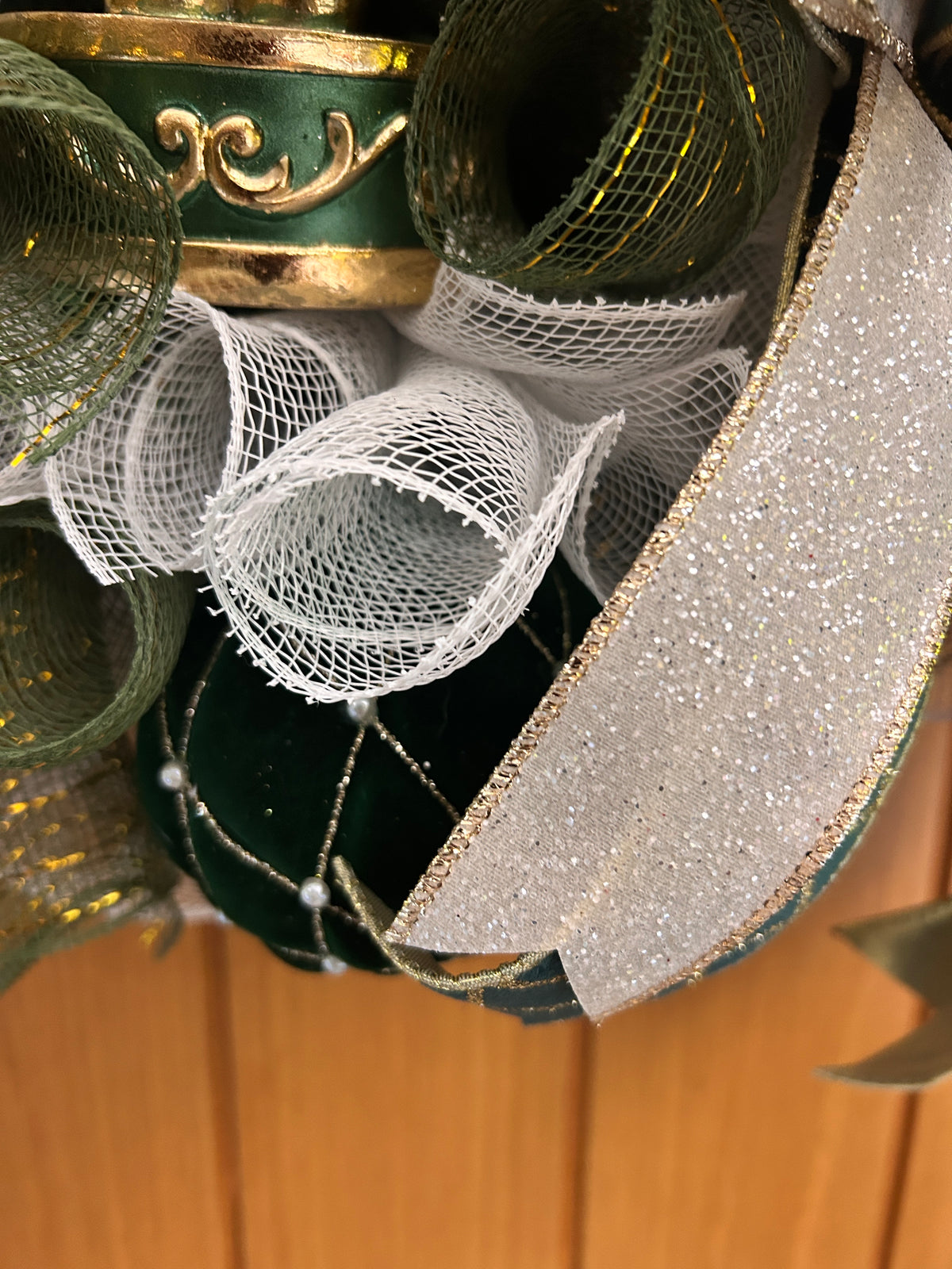 Green nutcracker wreath 60cm