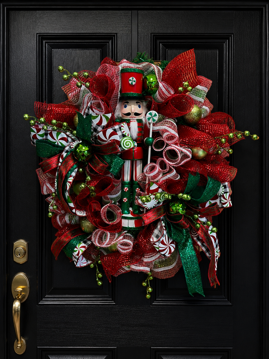 Nutcracker wreath 60cm
