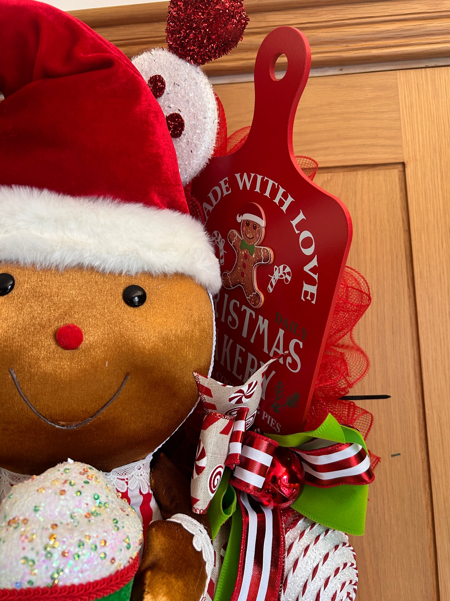 Gingerbread man wreath