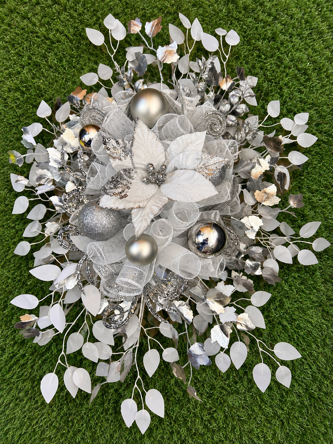 Tree topper 80cm silver and white